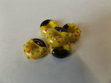 Load image into Gallery viewer, 5 x MINIATURE SMALL TINY YELLOW DONUTS CAKES DOLLS HOUSE SCALE FOOD UK SELLER
