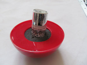 CUTE NOVELTY RED LADYBIRD DESIGN NAIL POLISH NON-SLIP ANTI SPILL HOLDER UKSELLER