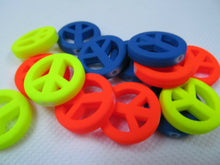 Load image into Gallery viewer, 25x BRIGHT NEON COLOURS 60s PEACE HIPPY LOGO JEWELLERY BEADS CHARMS UKSELLER
