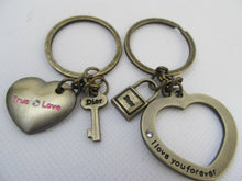 Load image into Gallery viewer, LOVERS COUPLES 2 PCS HEART LOCK &amp; KEY WITH INSCRIPTION BRONZE KEYRING UK SELLER
