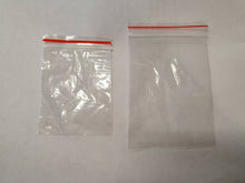 Load image into Gallery viewer, 100x CLEAR PLASTIC GRIP &amp; SELF SEAL PLASTIC BAGS RE-USEABLE 2 SIZES:7x5cm 9x6cm
