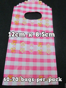 FASHION SMALL RED CHECKED CARRIER GIFT SWEET SHOP BAGS 50-60 PER PACK UK SELLER
