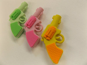 1x PISTOL GUN MILITARY REVOLVER HANDGUN ERASER RANDOMLY SELECTED GIFT UK SELLER