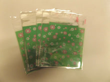 Load image into Gallery viewer, 50x CLEAR CELLO FLOWERS PEEL &amp; SEAL SELF ADHESIVE PLASTIC DISPLAY BAGS 11cmx9cm
