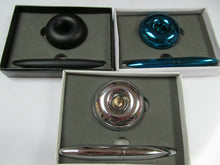 Load image into Gallery viewer, GIFT SET MAGNETIC FLOATING NOVELTY BALL POINT PEN SET IN BOX 5 COLOURS UK SELLER
