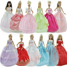 Load image into Gallery viewer, 5x Handmade Ball Gowns Wedding Dresses &amp; 10x Shoes Made for Barbie sized Dolls
