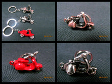 Load image into Gallery viewer, UNIQUE MOPED MOTOR CYCLE VESPA MOVING HANDLE BAR SOLID METAL KEYRING GIFT IDEA
