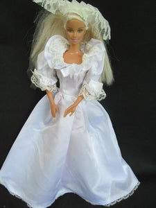 DOLL'S SIZED PRINCESS DIANA REPLICA SLEEVED WHITE WEDDING DRESS, VEIL & TRAIN
