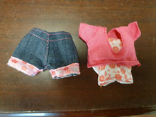 Load image into Gallery viewer, 1x DOLL&#39;S CLOTHING 2 PIECE SET DENIM SHORTS AND T-SHIRT BLOUSE FREE UK P&amp;P

