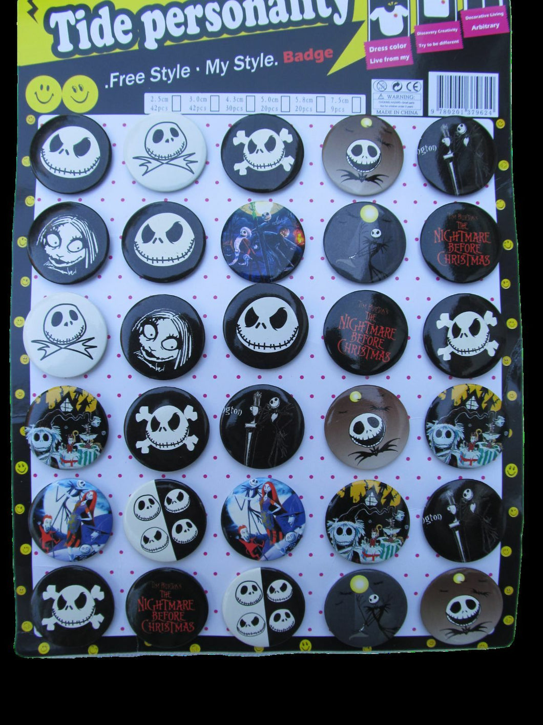 PACK OF 30 or 42 NIGHTMARE BEFORE CHRISTMAS BADGES 40mm GIFT PARTY BAG UK SELLER
