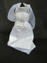 Load image into Gallery viewer, 12&quot; SINDY DOLL&#39;S GORGEOUS SIMPLE TRADITIONAL WHITE 2 PIECE WEDDING DRESS &amp; VEIL
