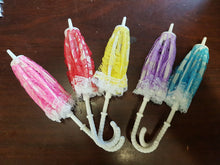 Load image into Gallery viewer, 5x SMALL DOLLS PRINCESS WEDDING STYLE LACE UMBRELLAS UK SELLER FOR 12&quot; DOLLS

