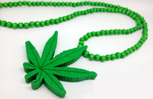 GOOD WOOD NYC hip-hop fashion jewelry necklace Harajuku style necklace (green)