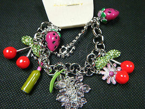 FASHION JEWELLERY CHARM BRACELET DUCK STRAWBERRY LIPS EIFEL TOWER CHERRY GIFT UK