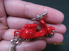 Load image into Gallery viewer, UNIQUE MOPED MOTOR CYCLE VESPA MOVING HANDLE BAR SOLID METAL KEYRING GIFT IDEA
