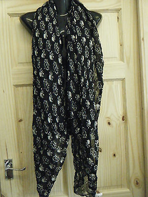 FASHION LARGE PINK SKULL & CROWN PRINT LADIES SCARF 70